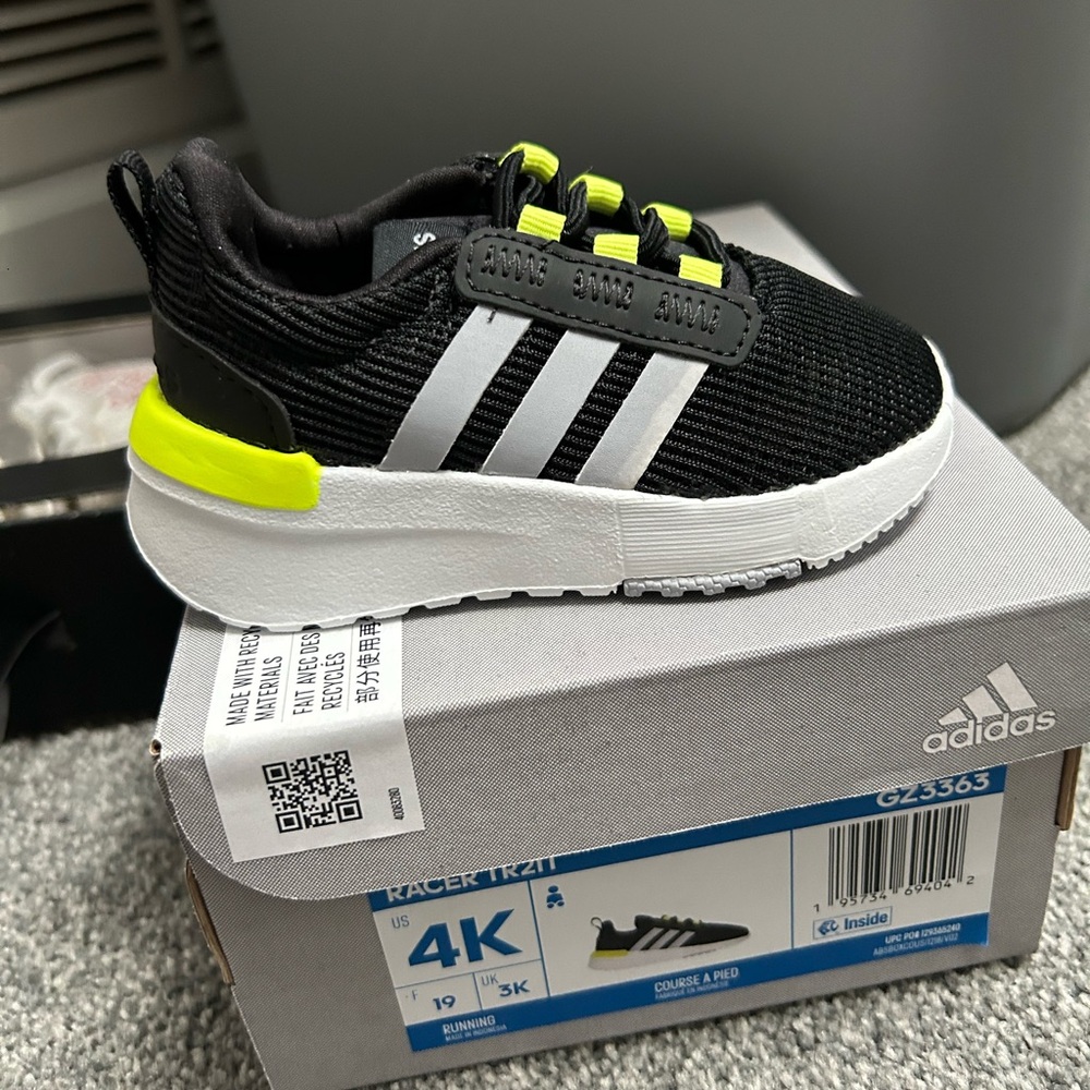 BRAND NEW baby racer tr211 adidas with lime green